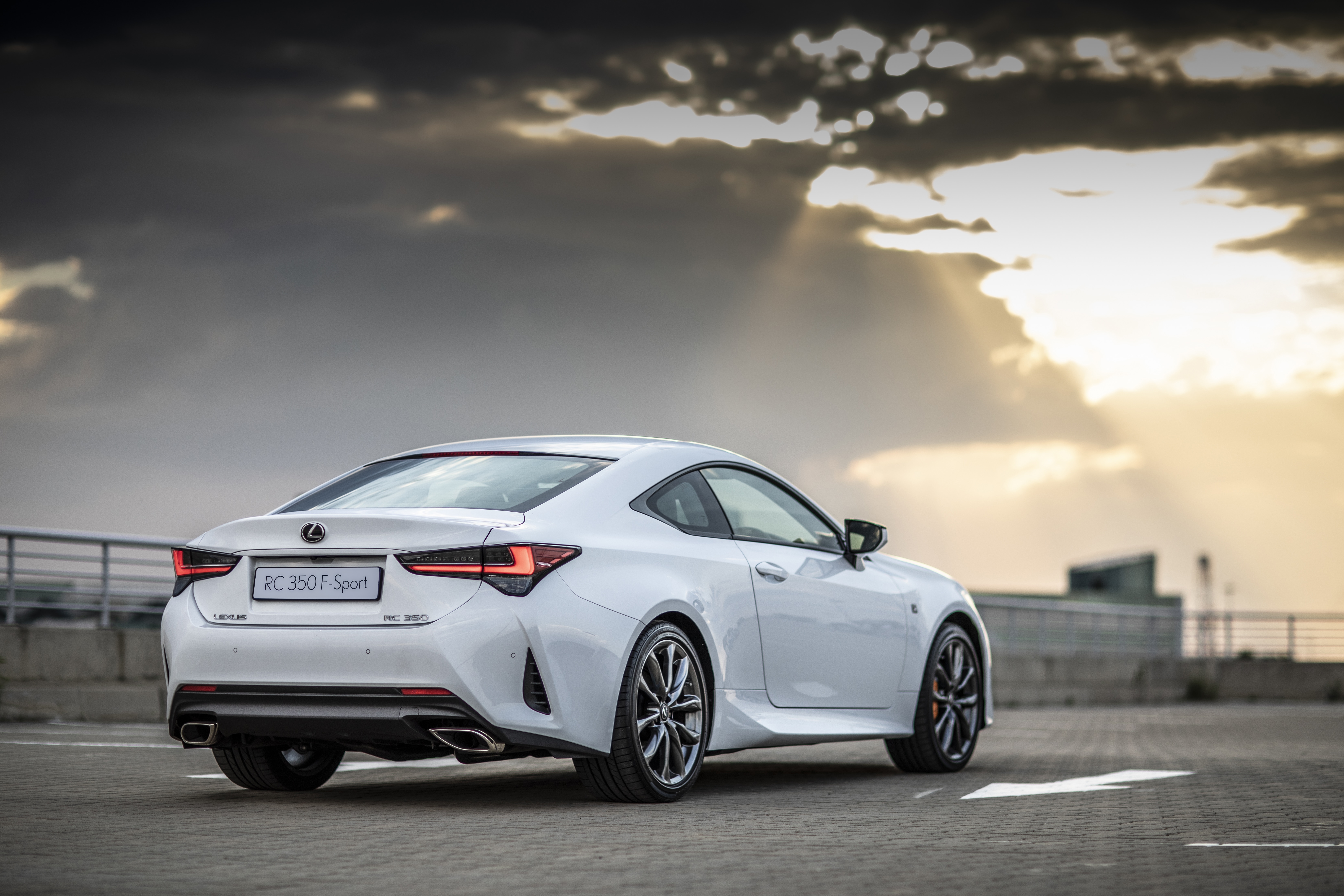 Lexus rc300h f Sport