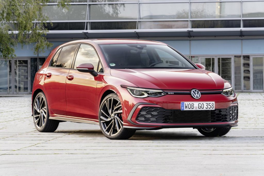 VW, Volkswagen, hot hatch, sports car, performance car, VW Golf, VW Golf R, smetechguru