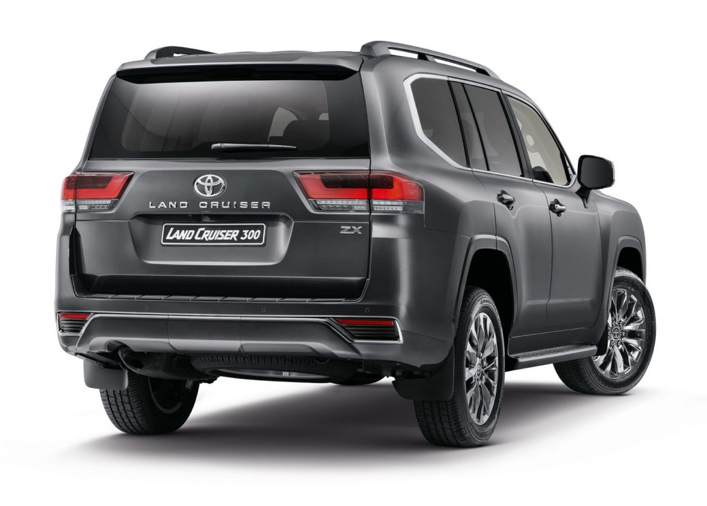 SUV, family vehicle, large SUV, 7-seater, legendary offroader, 4x4, family vehicle, Toyota, Toyota Land Cruiser, Land Cruiser 300, offroader, Toyota Land Cruiser 300, luxury offroader,