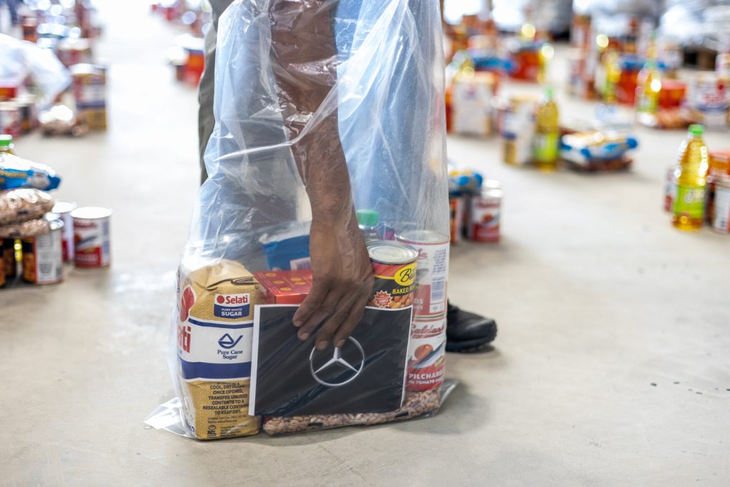 Mercedes-Benz, Mercedes, CSI, CSR, ESG, East London, Mercedes-Benz South Africa, food aid, Gift of the Givers Foundation