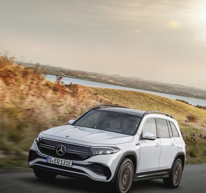 Mercedes,family vehicle, SUV, EV, electric car, electric vehicle, Mercedes, SMETechGuru, Mercedes-Benz, Mercedes EQB, Mercedes-Benz EQB, EQB, Mercedes EQ range, 7-seater,