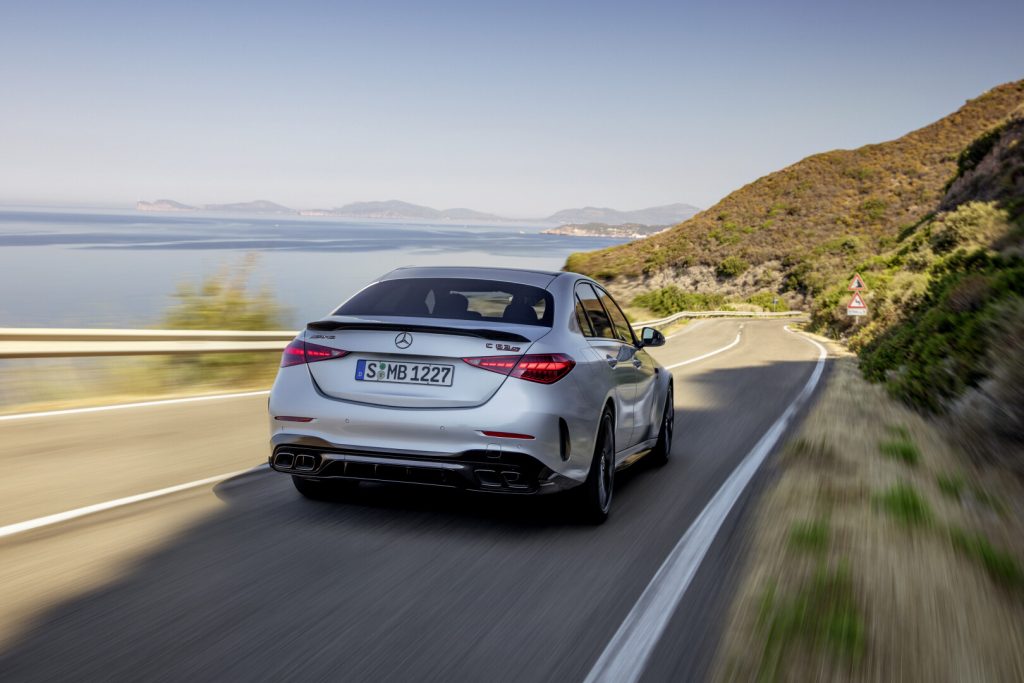 Mercedes, Mercedes-Benz, Mercedes-AMG, sports car, family vehicle, performance car, muscle car, SMETechGuru, Mercedes C Class, sports car, performance vehicle, AMG, Mercedes-AMG, Mercedes-AMG C 63 S,