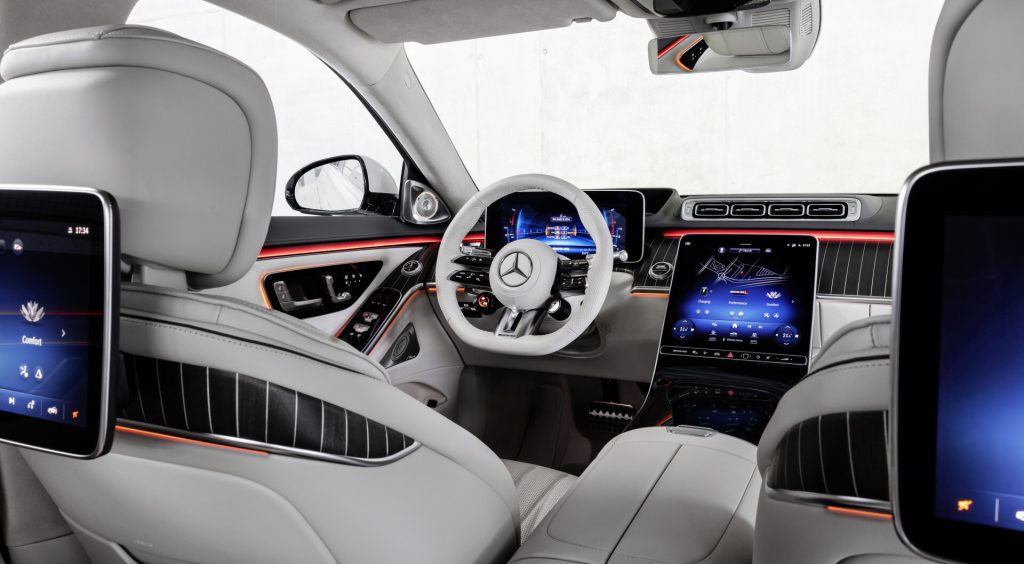 Mercedes-AMG S 63 E PERFORMANCE with AMG hybrid technology, Mercedes, Mercedes-AMG, Mercedes-Benz, S-Class, SMETechGuru, sports car, performance car, hybrid vehicle, AMG, luxury salloon, luxury sedan, family vehicle,