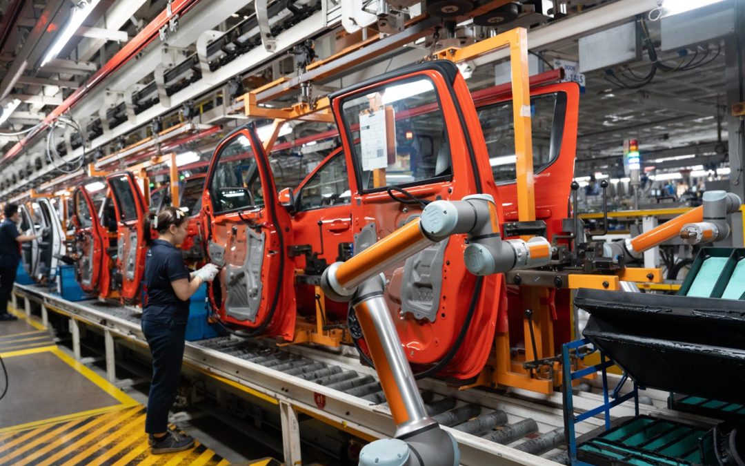 How Ford’s Robot Helpers Ensure Each Ranger Door is Weatherproof